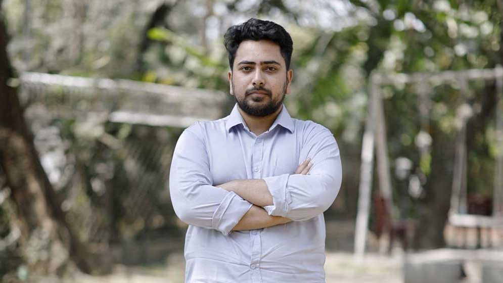 নাহিদ বিদেশি নাগরিক, প্রার্থিতা স্থগিত চেয়ে রিট