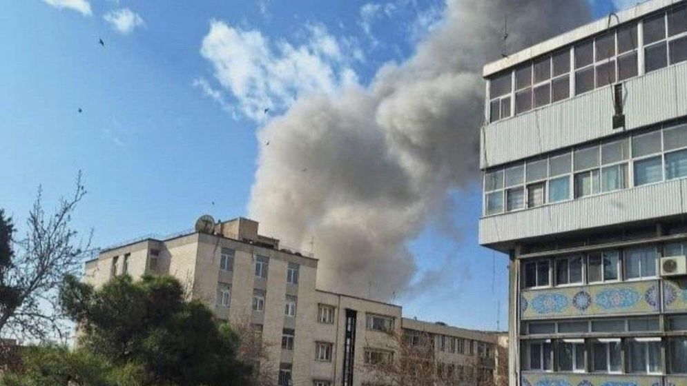 ইরানে ইসরায়েলের ক্ষেপণাস্ত্র হামলা