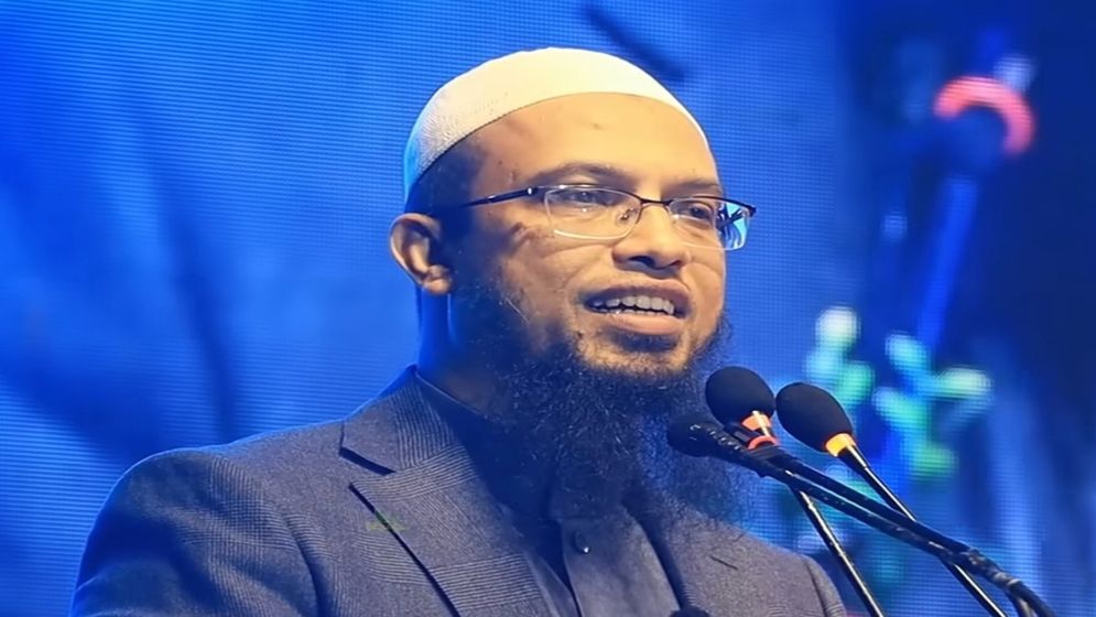‘হ্যাঁ’ ভোটের পক্ষে আহমাদুল্লাহ