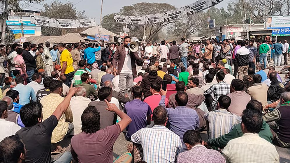 বিএনপির প্রার্থীর ফলাফল প্রত্যাখ্যান, রংপুর-কুড়িগ্রাম মহাসড়ক অবরোধ