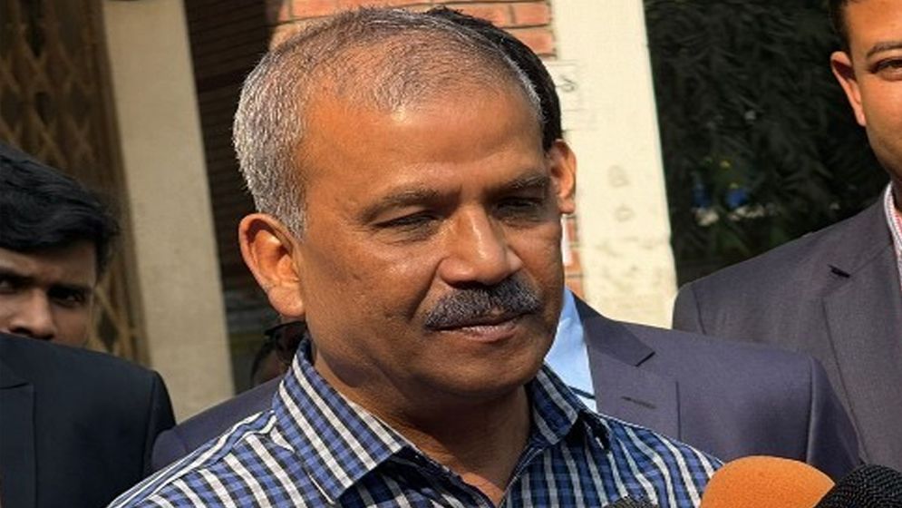 বাসাটার জন্য অনেক মায়া লাগছে : আসিফ নজরুল