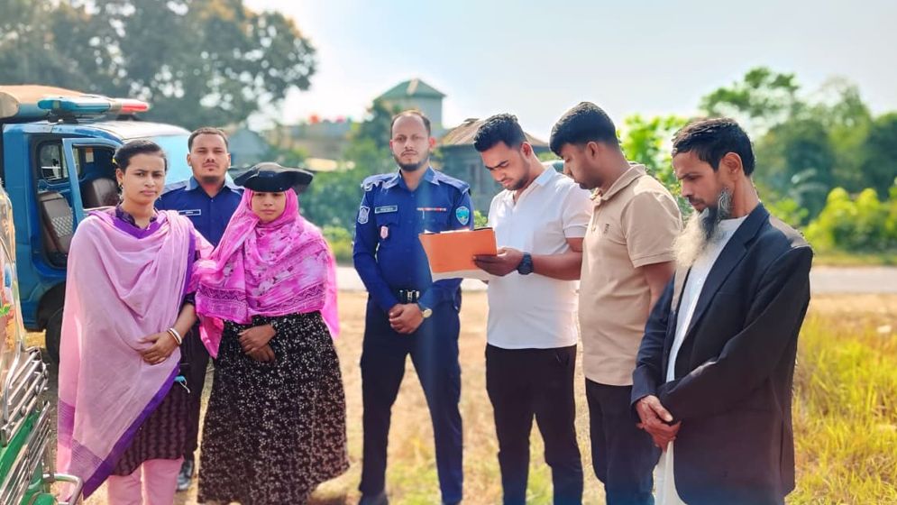 মুরাদনগরের ৫০ পিস ইয়াবাসহ নারী গ্রেপ্তার