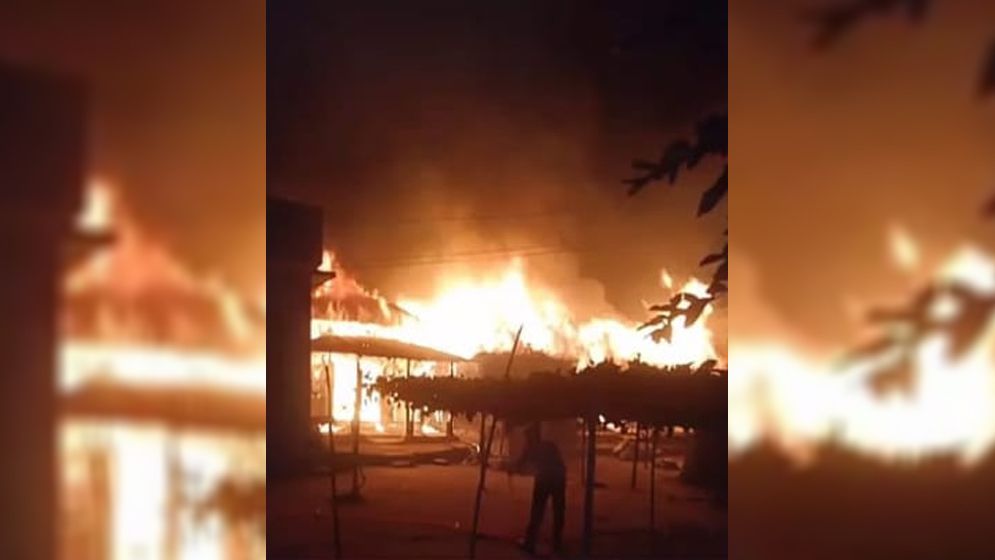 মদনে গ্যাস সিলিন্ডার বিস্ফোরণে দুটি বসতঘর পুড়ে ছাই 