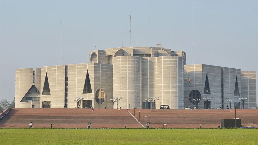 মঙ্গলবার সকালে সংসদ সদস্য, বিকেলে মন্ত্রিসভার শপথ: আইন উপদেষ্টা
