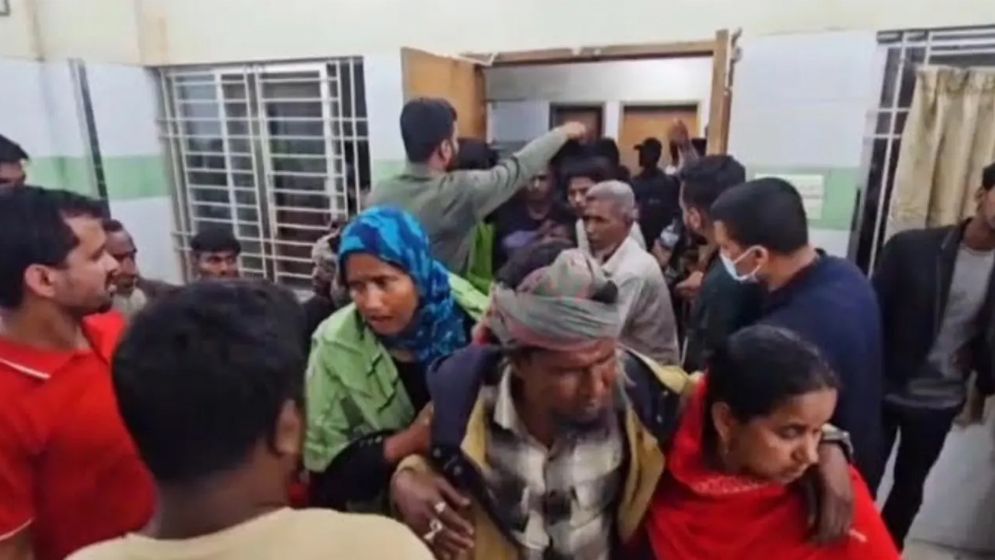 মসজিদের টাকা নিয়ে তুমুল সংঘর্ষ: আহত অর্ধশতাধিক