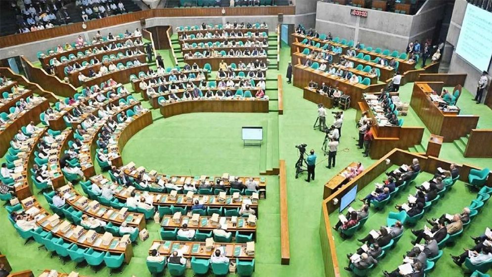 নারী আসনে মনোনয়ন ঘিরে তৎপরতা, আলোচনায় যারা