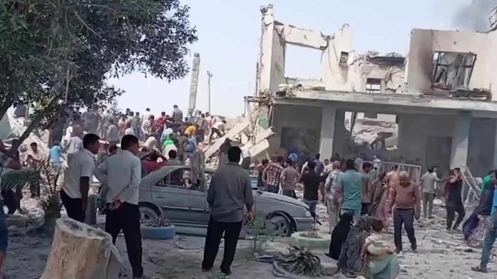 ইরানে মেয়েদের স্কুলে হামলায় নিহত বেড়ে ১৪৮  