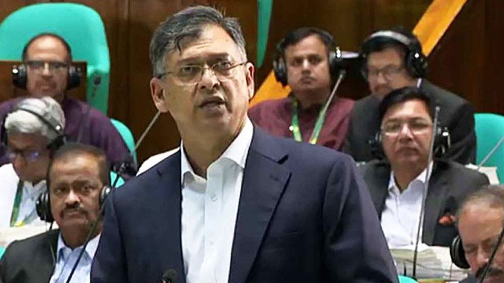 বেগম জিয়া গোটা বিশ্বের গণতন্ত্রকামী জনতার আইডল