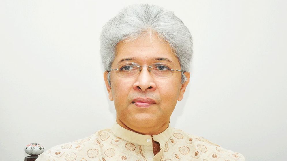 বিমানবন্দরে হয়রানির শিকার সাবেক উপদেষ্টা আদিলুর