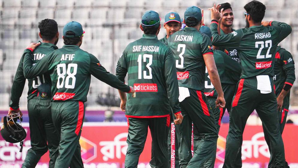 প্রথম ওয়ানডেতে পাকিস্তানকে নাস্তানাবুদ করে জয় বাংলাদেশের