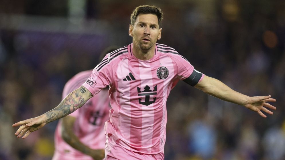 জোড়া গোল করে মিয়ামিকে জেতালেন মেসি