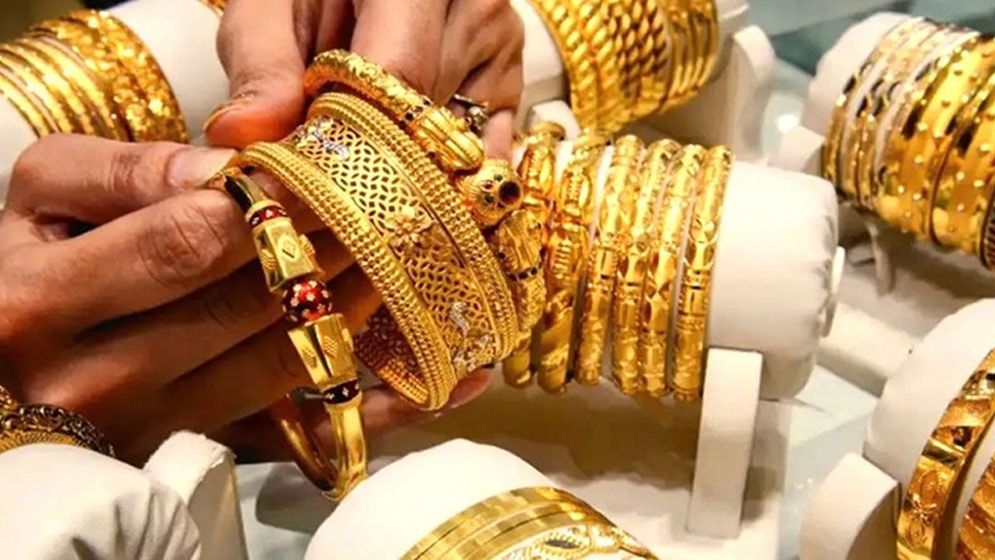 দেশে স্বর্ণের দামে বড় পতন