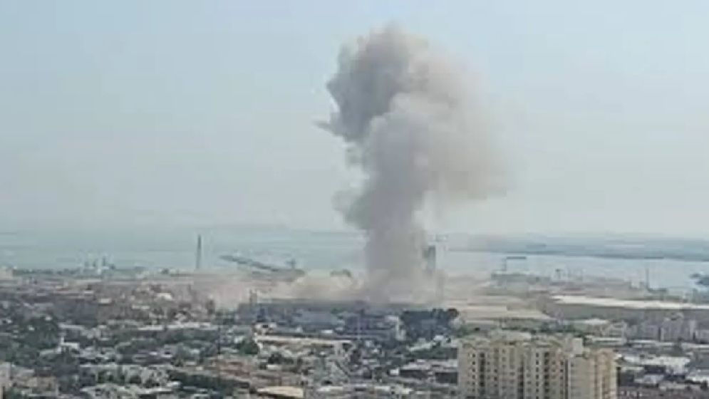 কুয়েত বিমানবন্দরে দফায় দফায় ড্রোন হামলা