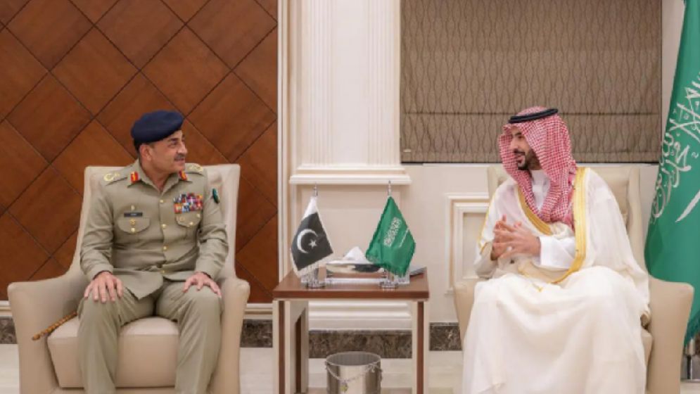 তেহরানের হামলা মোকাবিলায় সৌদি-পাকিস্তানের জরুরি বৈঠক