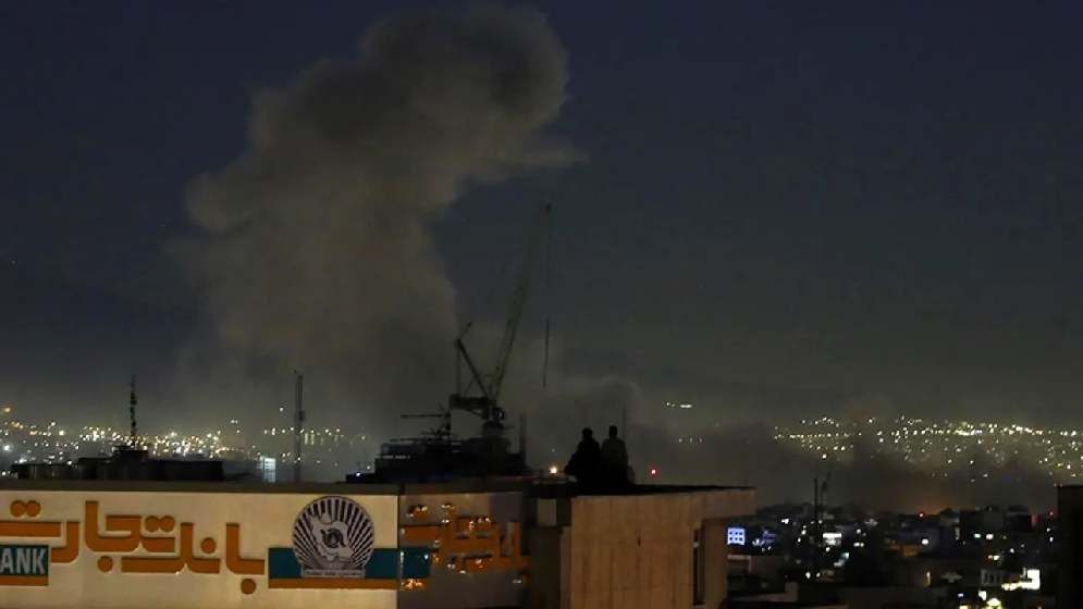 ইরানের রাষ্ট্রীয় টেলিভিশন ভবনে ভয়াবহ হামলা