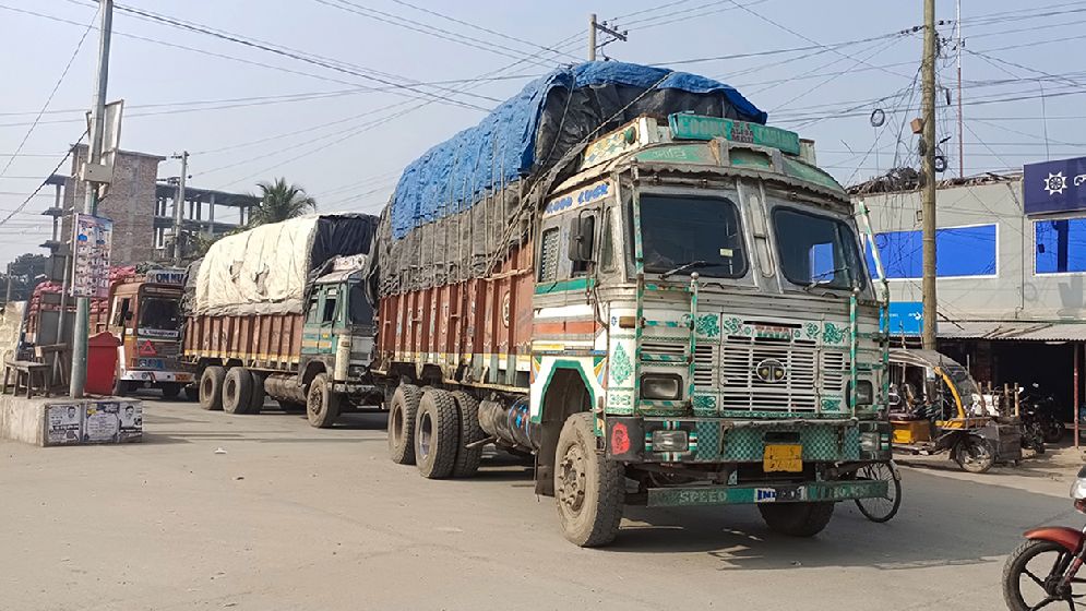 ভোমরা স্থলবন্দরে ঈদের লম্বা ছুটি, ১০ দিন বন্ধ থাকবে পণ্য পরিবহন