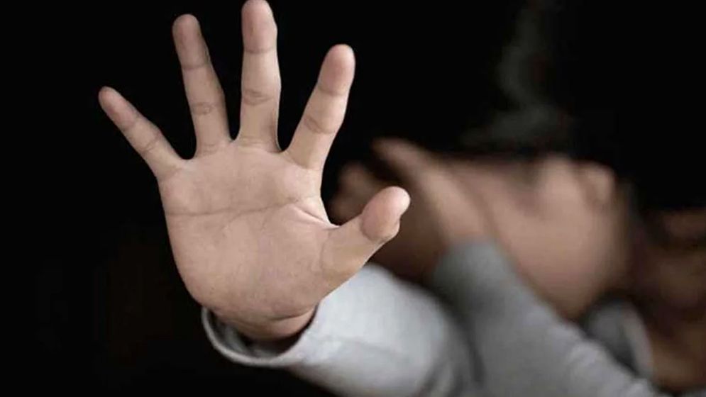 ফেসবুকে প্রেম, দেখা করতে গিয়ে ‘সংঘবদ্ধ’ ধর্ষণের শিকার কিশোরীর মামলা  