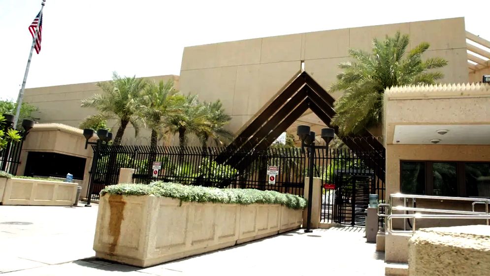 ওমান দূতাবাসের কর্মীদের ফেরার নির্দেশ দিল যুক্তরাষ্ট্র