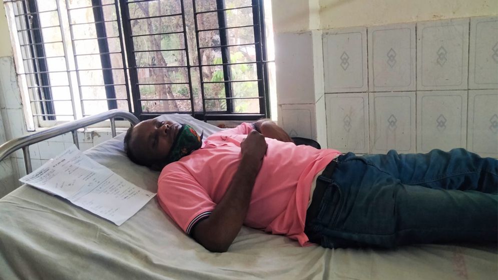 লালমনিরহাটে ইউপি সদস্যের হাতে সাংবাদিক লাঞ্ছিত