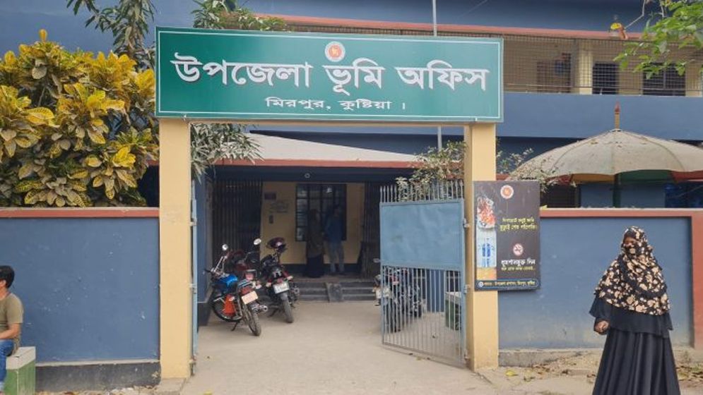 কুষ্টিয়ায় একযোগে সরকারি তিন দপ্তরে চুরি