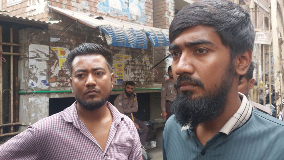 এজলাসের ছবি তোলায় আটক, পরে জুলাই আন্দোলনের মামলায় কারাগারে  