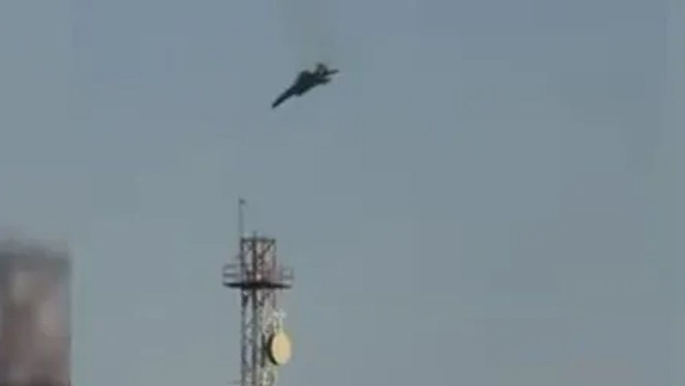 কুয়েতে মার্কিন এফ-১৫ যুদ্ধবিমান বিধ্বস্ত  