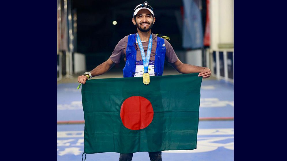 চীনে ‘আল্ট্রা-ট্রেইল শিয়ামেনে’ অংশ নিলেন দৌড়বিদ ইমামুর রহমান  
