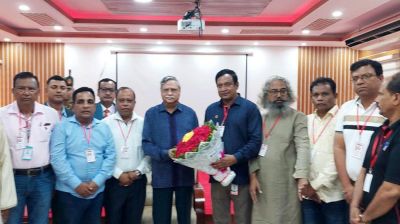 রাষ্ট্রপতির সঙ্গে পাবনার ব্যবসায়ী ও সাংবাদিক নেতাদের সাক্ষাৎ