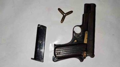 সন্ত্রাসী বড় সাজ্জাদের সহযোগীর পিস্তল উদ্ধার