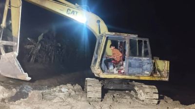 কৃষি জমিতে পুকুর খননের দায়ে ২ লাখ টাকা জরিমানা, এক্সকাভেটর জব্দ