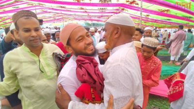 বগুড়ায় পরিবারের সঙ্গে ঈদ উদযাপন মুশফিকের 