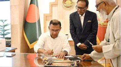 স্বাধীনতা দিবস উপলক্ষে স্মারক ডাকটিকিট উন্মোচন করলেন প্রধানমন্ত্রী