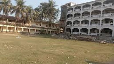 চকরিয়ায় মাদ্রাসার খেলার মাঠ দখল করার অভিযোগ 