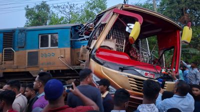 পাঁচ ঘণ্টা পর চট্টগ্রামের সঙ্গে সারাদেশের রেল যোগাযোগ স্বাভাবিক  