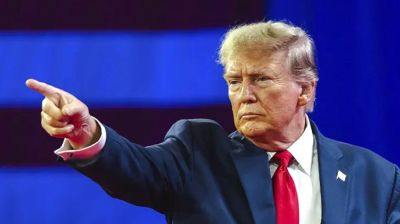 হরমুজ প্রণালি খুলতে ৪৮ ঘণ্টা সময় দিলেন ট্রাম্প, ইরানের পাল্টা হুঁশিয়ারি