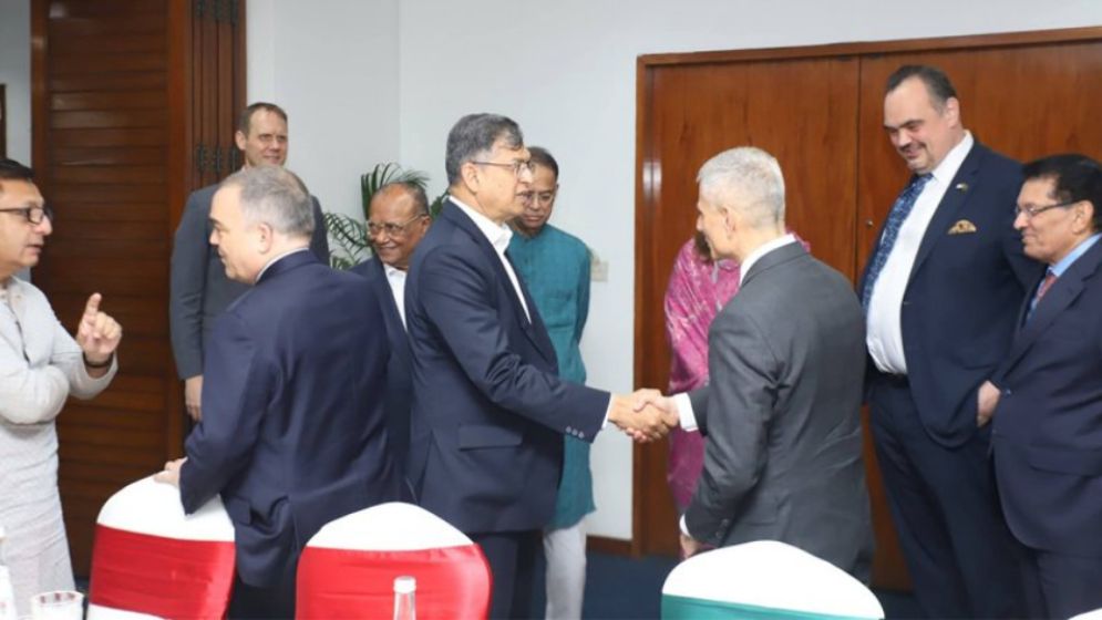  ইফতার আয়োজনে অংশ নিয়েছেন পল কাপুর