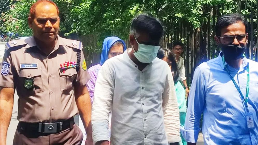 ট্রাইব্যুনাল নিয়ে ফেসবুকে ‘অপপ্রচার’ করায় কারাদণ্ড