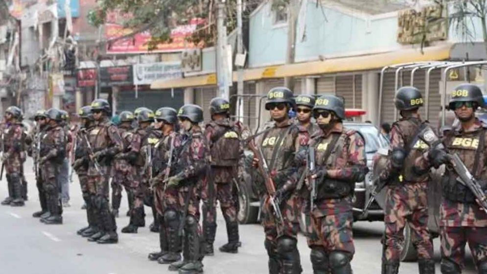নববর্ষে নিরাপত্তায় ঢাকায় ২০ প্লাটুন বিজিবি মোতায়েন