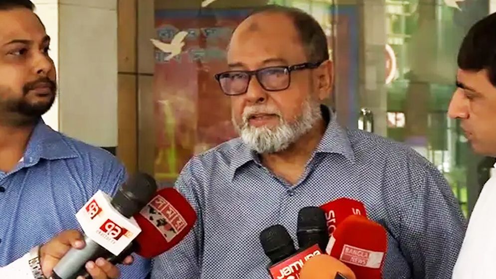 ‘সংসদ সদস্যদের টেবিল চাপড়ানোয় সাউন্ড সিস্টেমে বিভ্রাট’