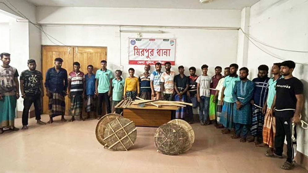 শিশুদের খেলা নিয়ে জামায়াত-বিএনপি সংঘর্ষ, গ্রেপ্তার ২১