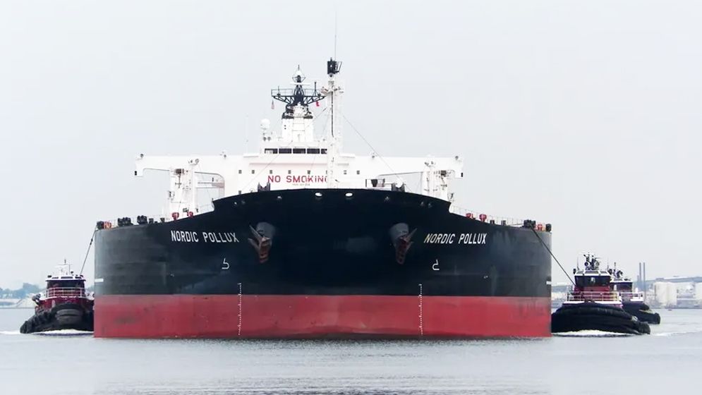 সৌদি আরব থেকে আরও ১ লাখ টন তেল আসছে