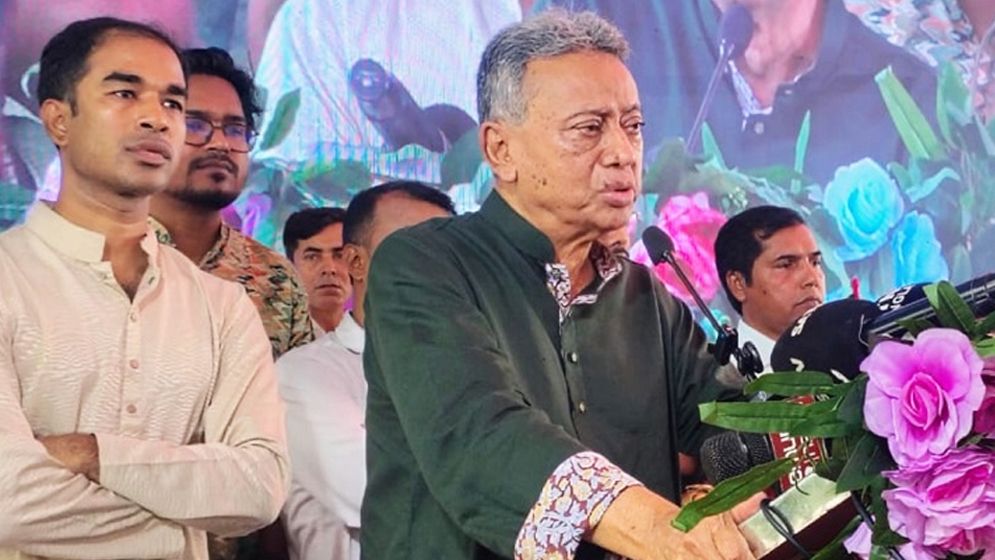 ‘কোনো বিশ্ববিদ্যালয়ে বাইরের কেউ যাতে ঢুকতে না পারে’