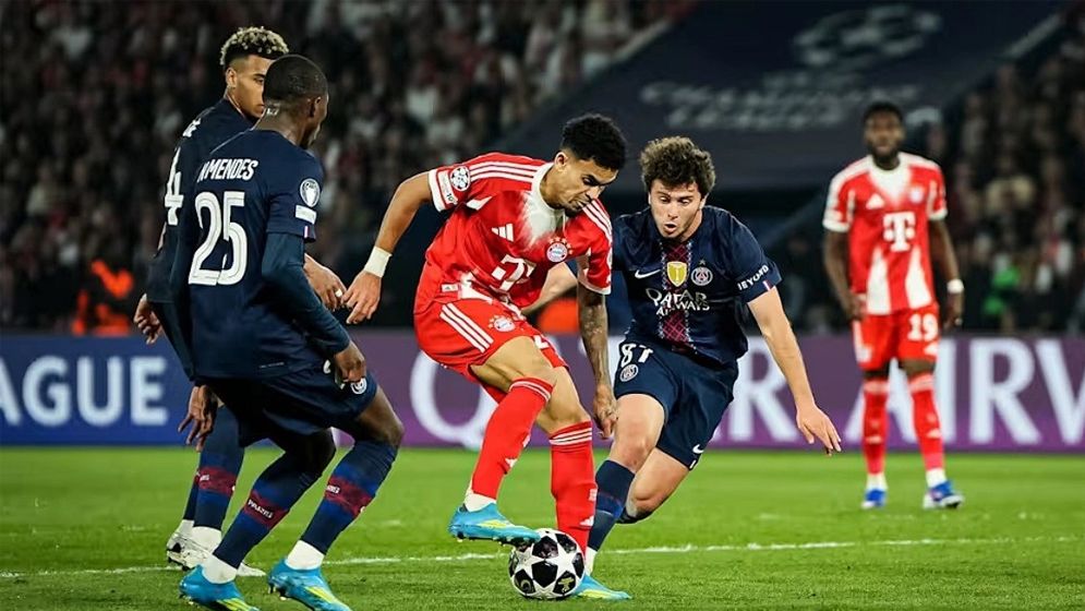 পিএসজি-বায়ার্ন ম্যাচে মুগ্ধ ফুটবল বিশ্ব