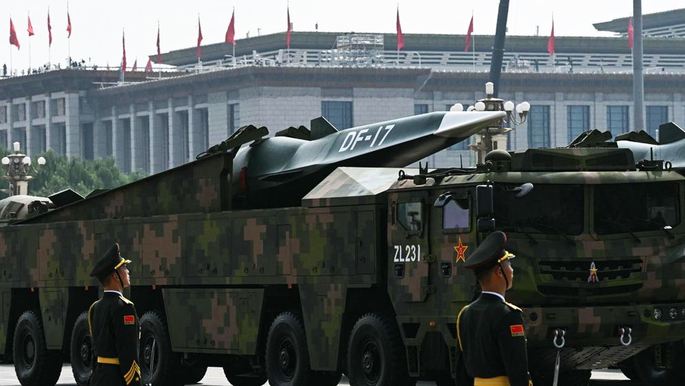 ইরানে অস্ত্র ও প্রতিরক্ষা ব্যবস্থা দিচ্ছে চীন