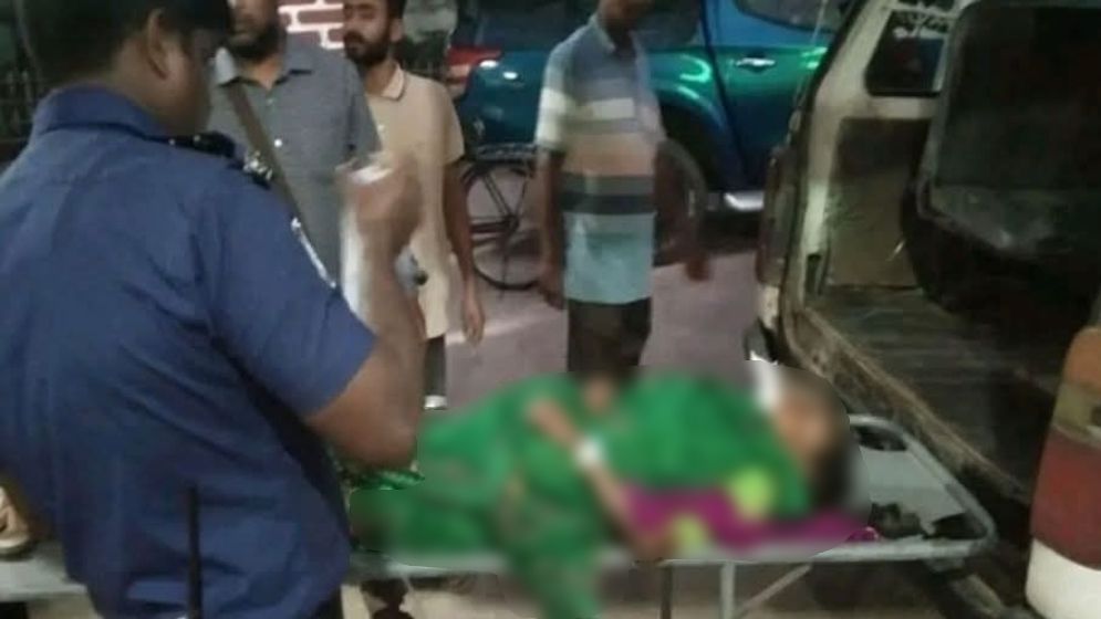 পুলিশের বাইকের ধাক্কায় প্রাণ গেল বৃদ্ধার