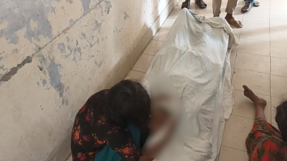 যুবককে কুপিয়ে হত্যার অভিযোগ শ্বশুরবাড়ির বিরুদ্ধে