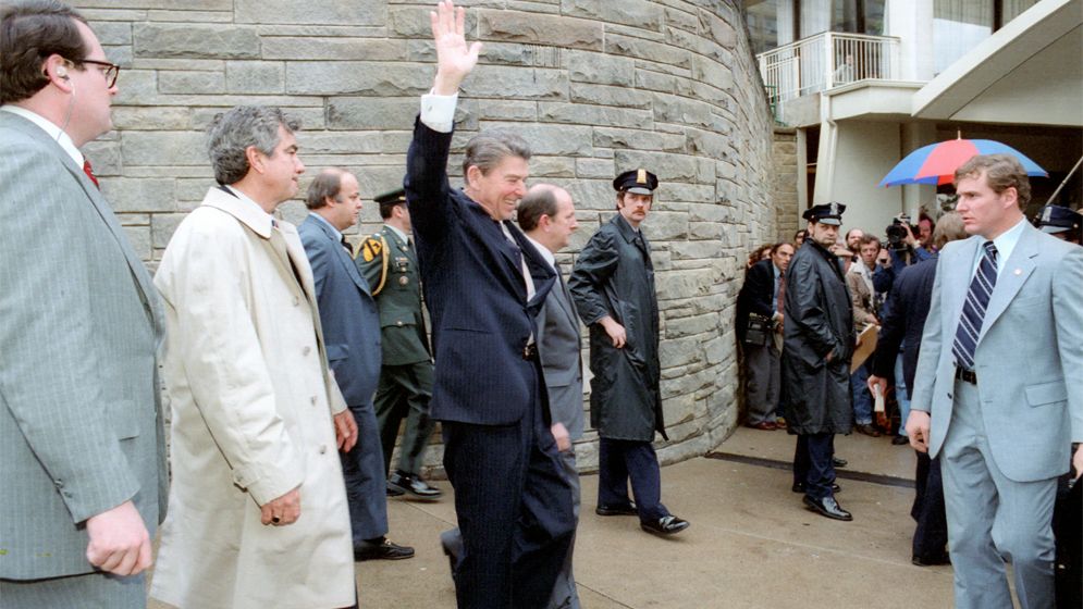 ৪৫ বছর আগে একই হোটেলে হামলার শিকার হন প্রেসিডেন্ট রিগান 