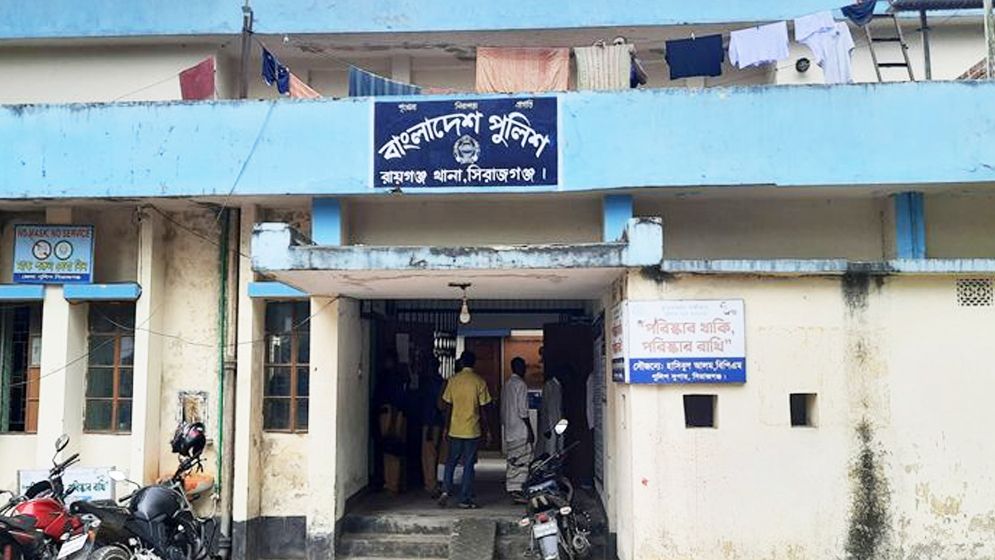 রায়গঞ্জে নবম শ্রেণির শিক্ষার্থীর ঝুলন্ত মরদেহ উদ্ধার