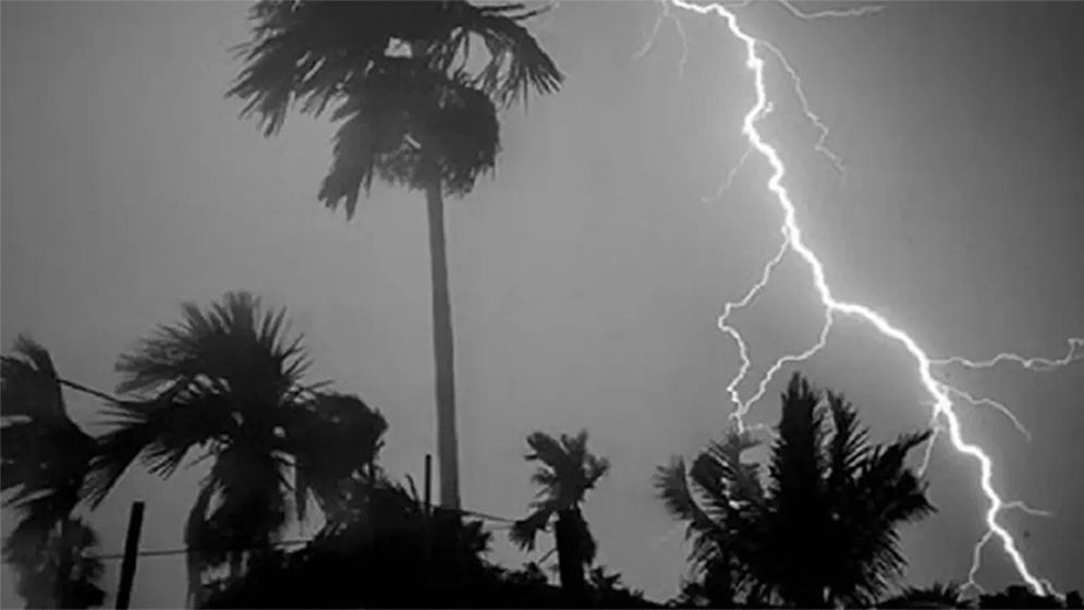 ৬০ কিমি বেগে ঝড়-বৃষ্টির শঙ্কা