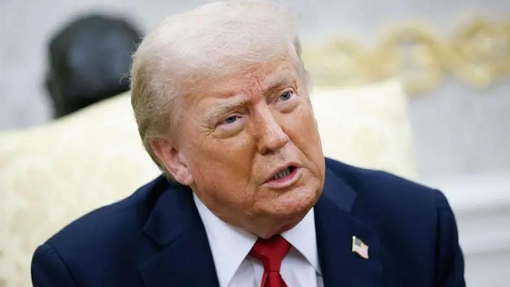 ওয়াশিংটনে নৈশভোজে বন্দুকধারীর গুলি, সরিয়ে নেওয়া হলো ট্রাম্পকে